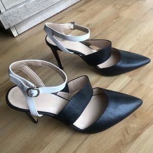 Banana Republic Black/Cream Mary Janes